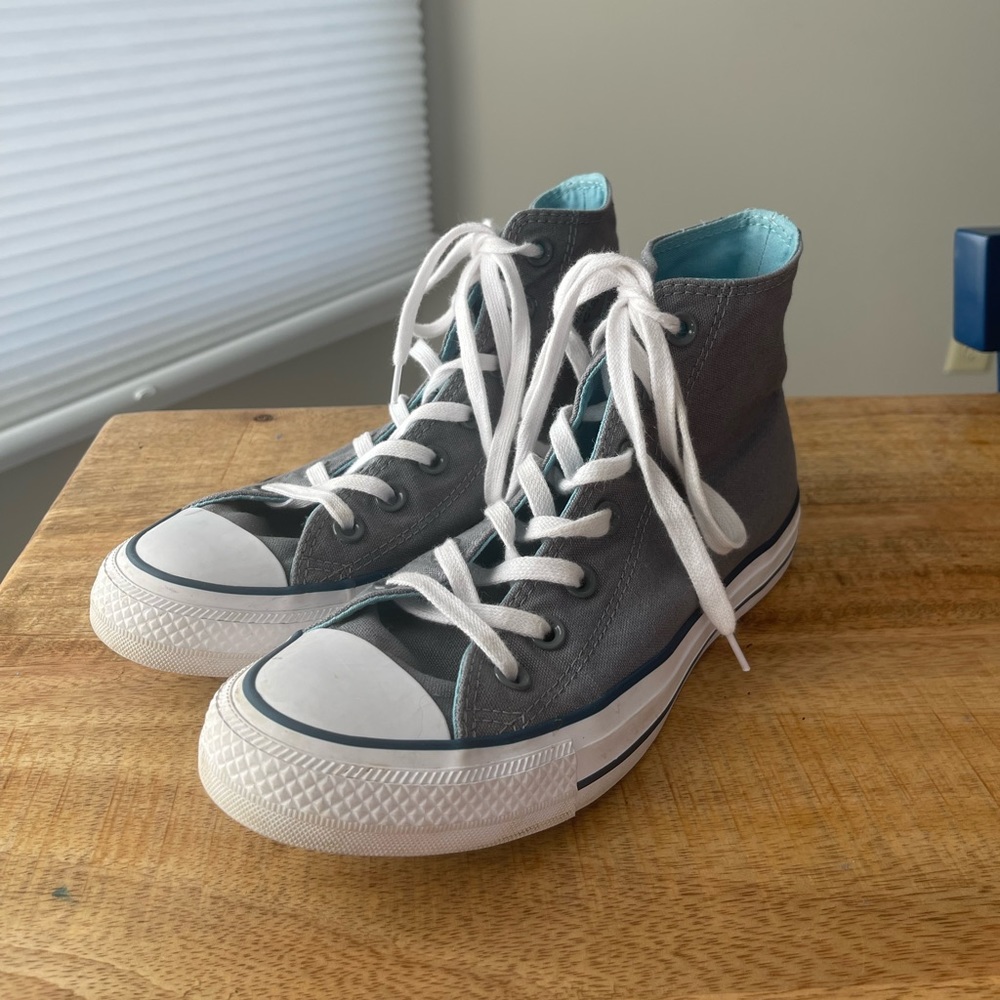 Converse high top